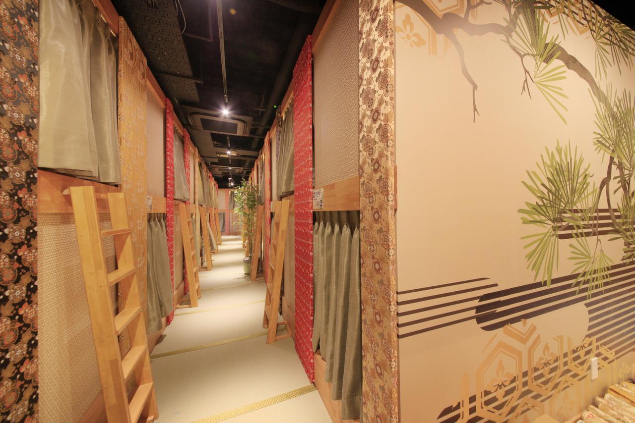 Ueno Station Hostel Oriental 1 Male Only Токіо Екстер'єр фото