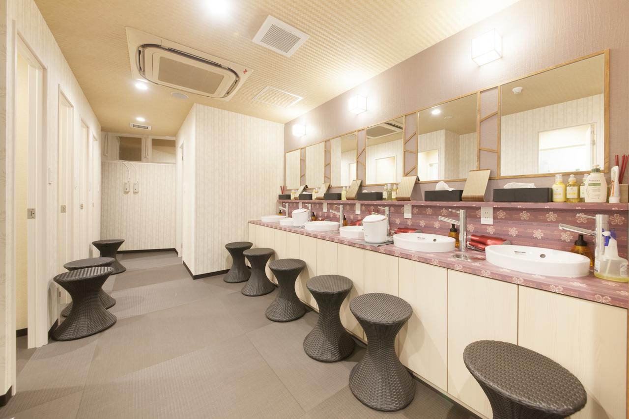 Ueno Station Hostel Oriental 1 Male Only Токіо Екстер'єр фото