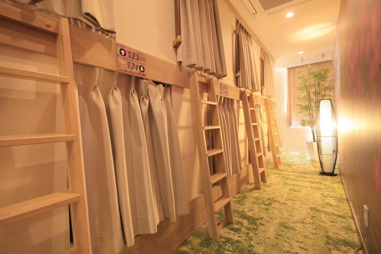Ueno Station Hostel Oriental 1 Male Only Токіо Екстер'єр фото