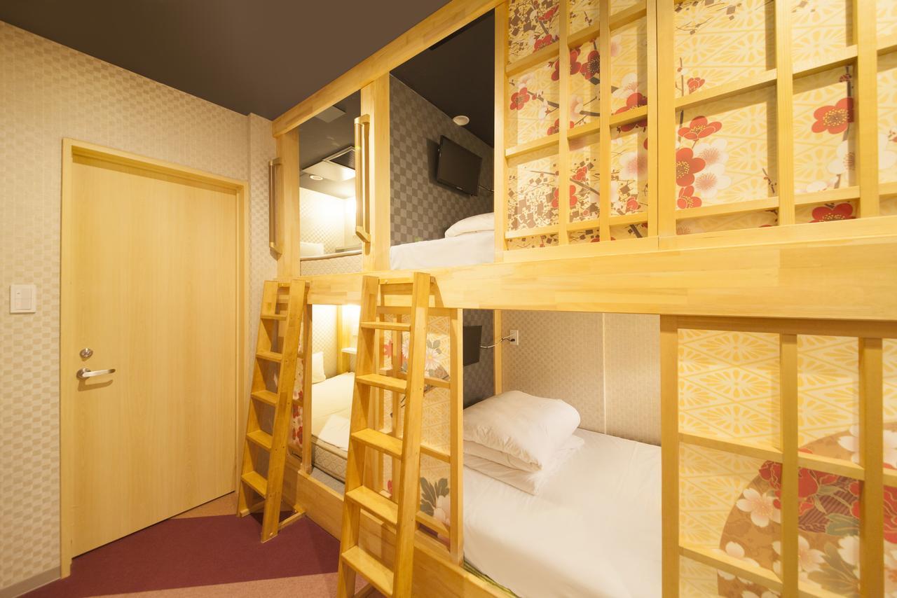 Ueno Station Hostel Oriental 1 Male Only Токіо Екстер'єр фото